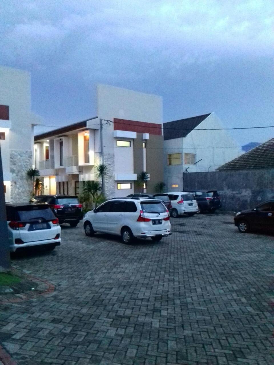 Villa Town House Batu Batu  Dış mekan fotoğraf